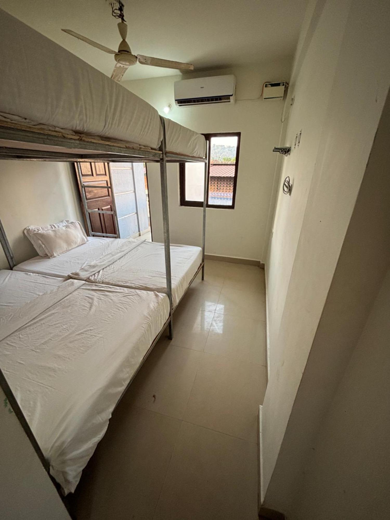 Mehar Rooms Baga Exterior photo